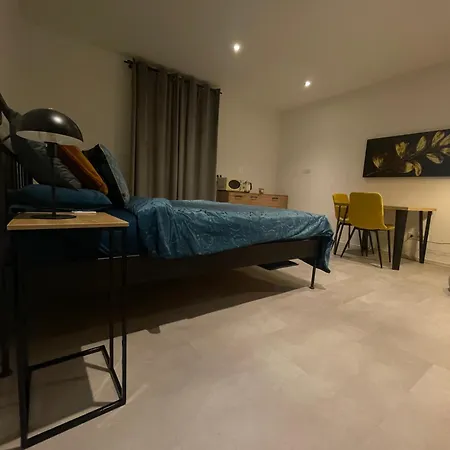 ゲストハウス Monstera Iii - Industrial 3*