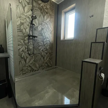 Maison d'hôtes Monstera Iii - Industrial Kolín