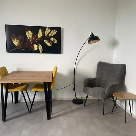 Monstera Iii - Industrial Kolín