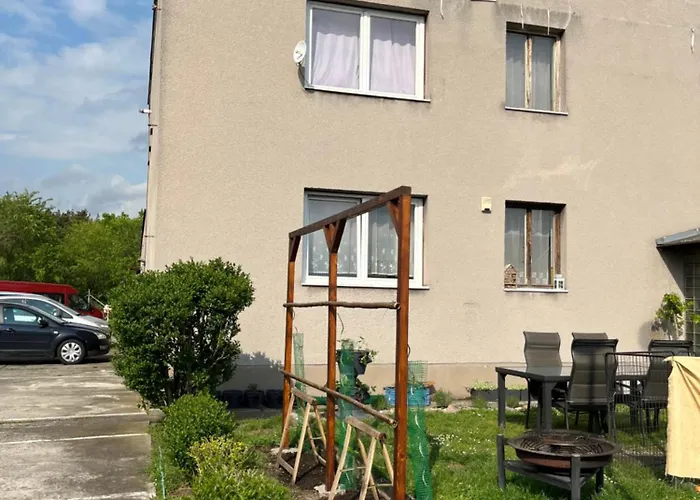 Monstera Iii - Industrial Guest house Kolin