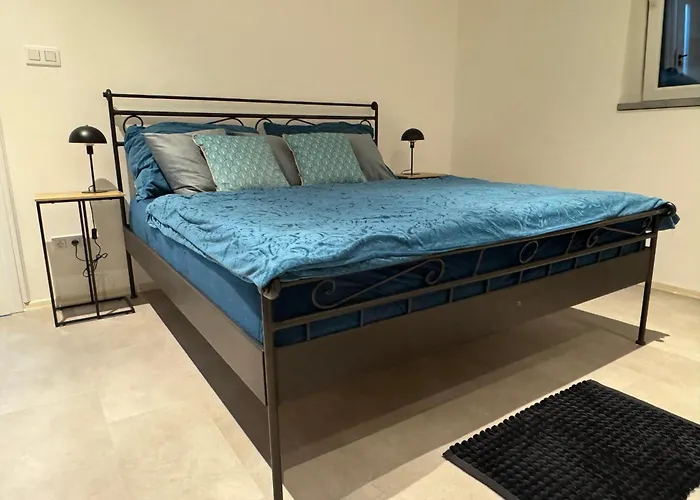 Monstera Iii - Industrial Pensjonat