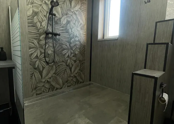 Guest house Monstera Iii - Industrial Kolin